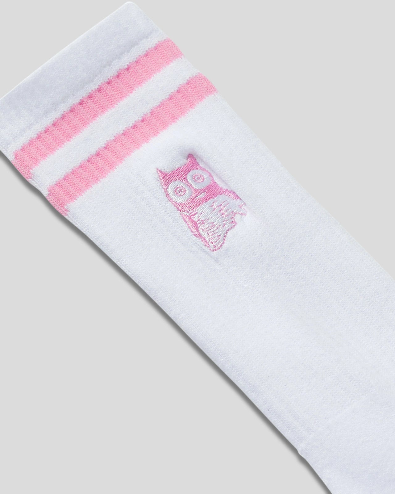 Hooters - White Owl - Image 3